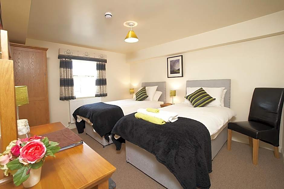 Wold Escapes, Highfield Farm