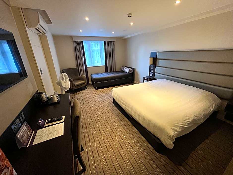 Photo 1 of 1 of Junior Suite