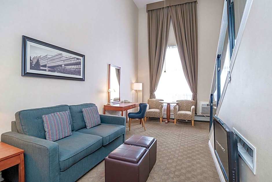 Sandman Hotel & Suites Calgary West