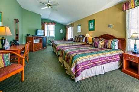 Deluxe Queen Room with Two Queen Beds
