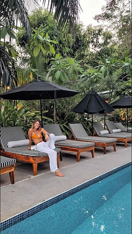 Hotel Nya