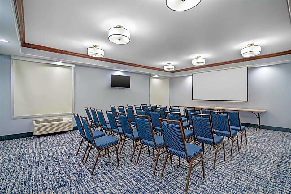 Best Western Plus Chalmette Hotel