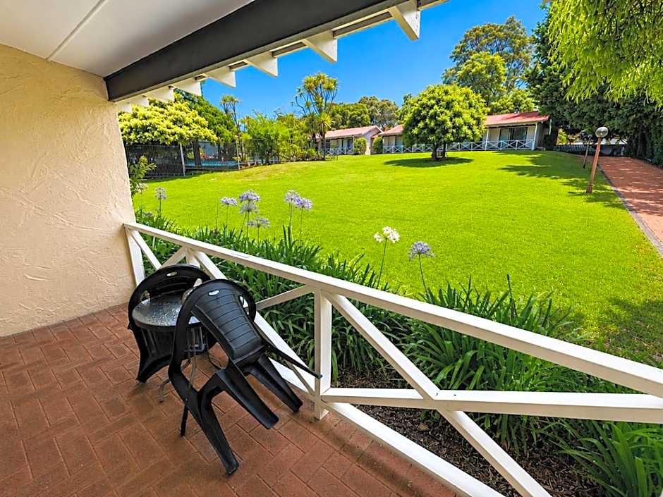 Karri Forest Motel
