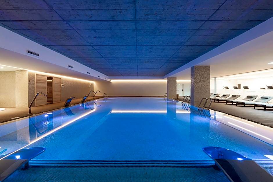 Curio Collection by Hilton Boeira Garden Hotel Porto, Portug