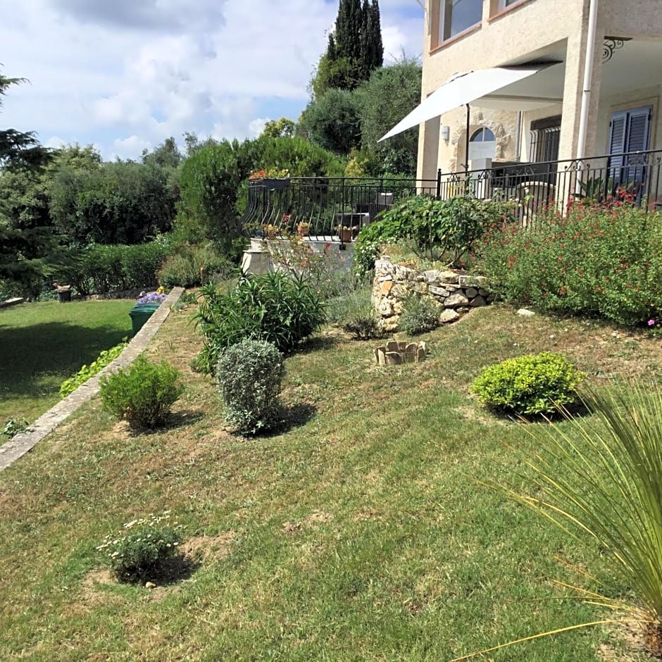 Chambre d'Hotes La Tourrette – Tourrettes-sur-Loup, CT