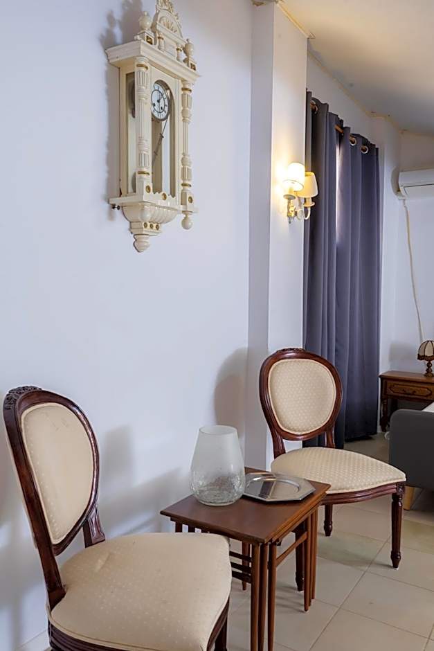 Beehive Hotel and CoWorking