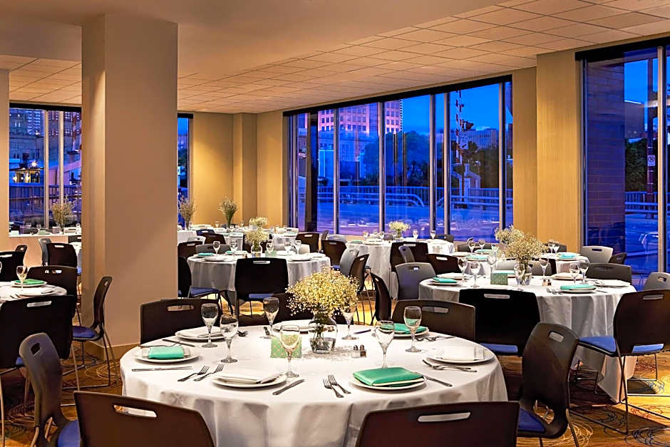 Aloft Milwaukee Downtown