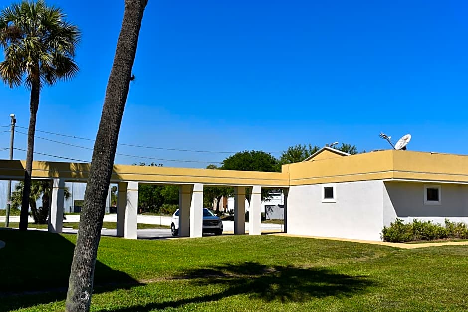 Super 8 by Wyndham Ocala