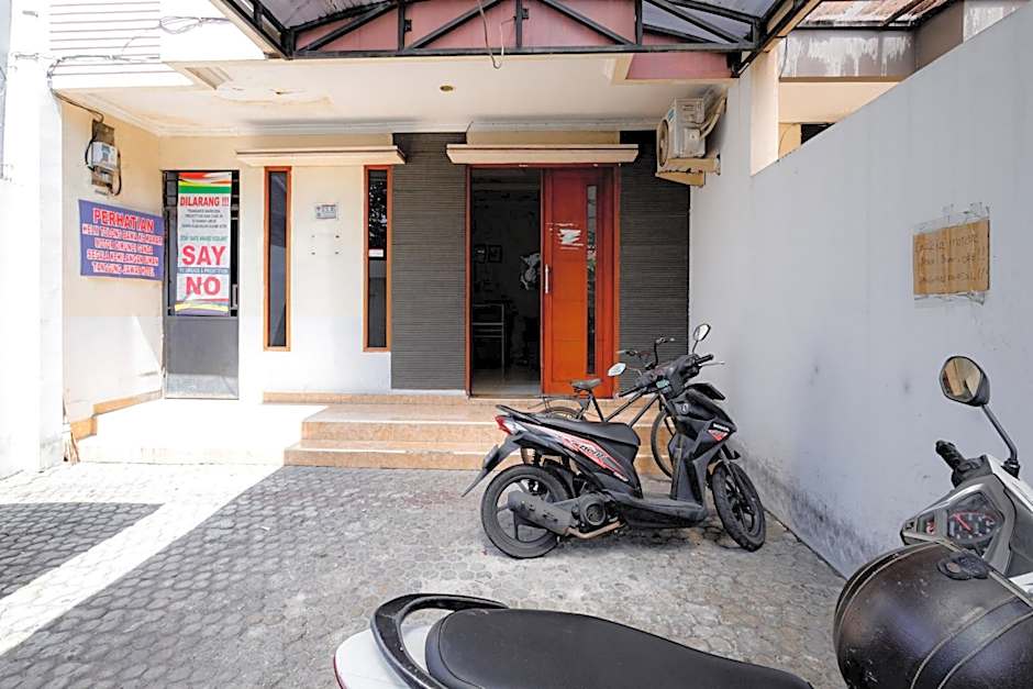 J&B Rooms Tomang Jakarta Mitra RedDoorz