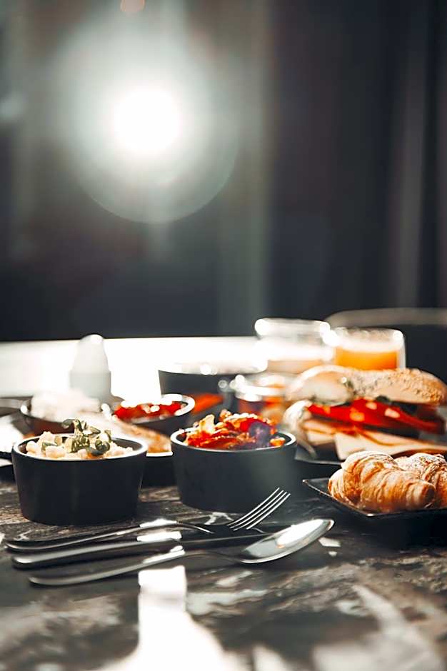 The Lamp Hotel & Spa