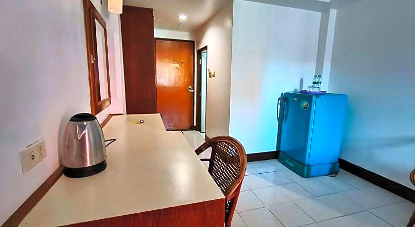 Naza Orchid by OYO Rooms – Pattaya, NJ