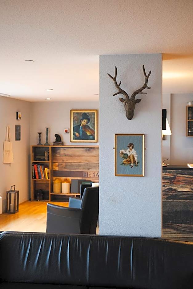 Eldey Airport Hotel