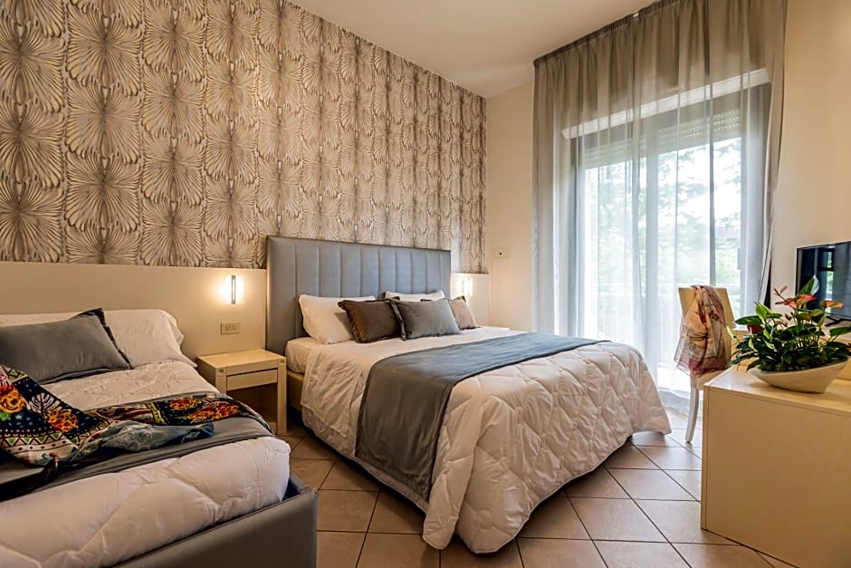 Hotel Athena