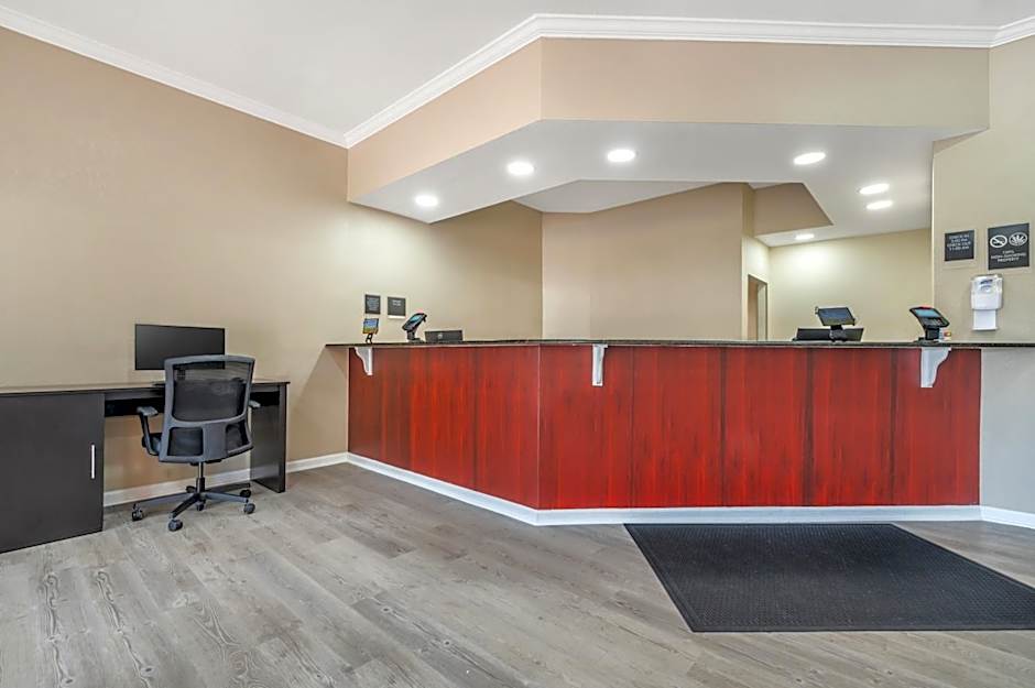 Sleep Inn & Suites Newport News City Center Area