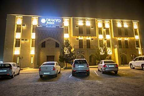 Dunyo Palace