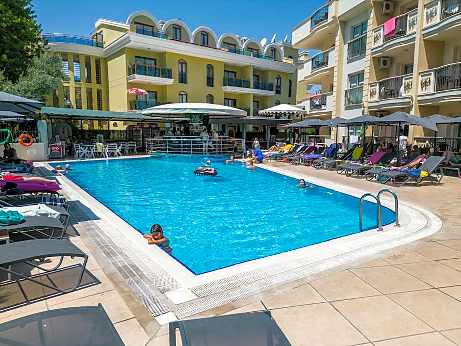 Club Karakas Apart Otel