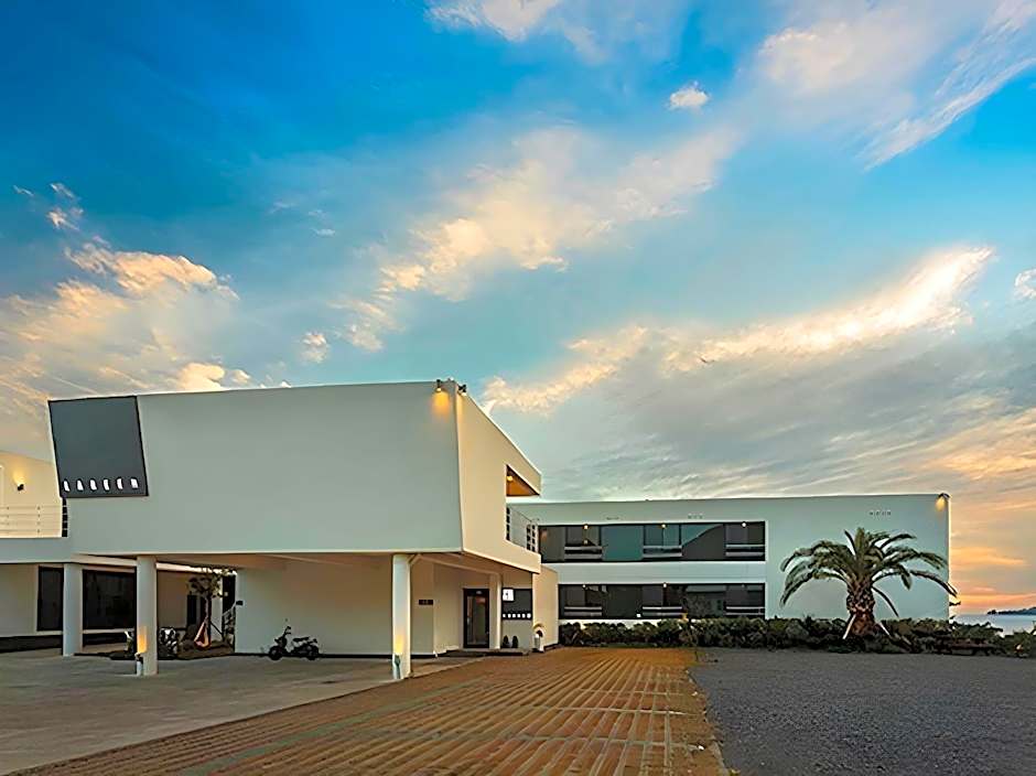 Lareem Boutique Hotel