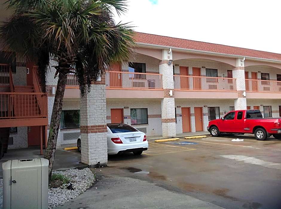 Executive Inn & Suites