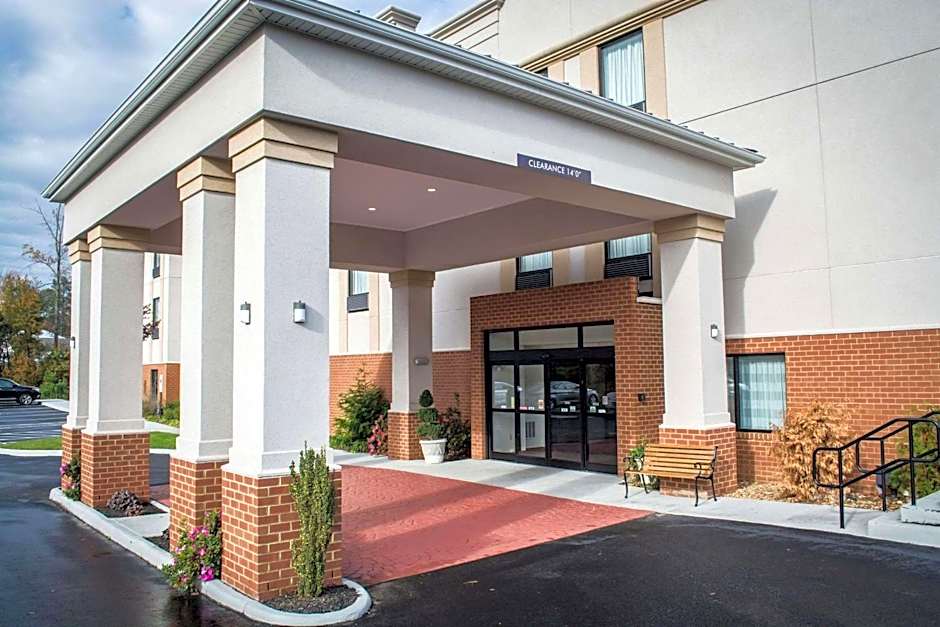 Sleep Inn & Suites Harbour Pointe