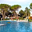 Three-Room Apartment with Garden and Shared swimming pools - By Beahost Rentals