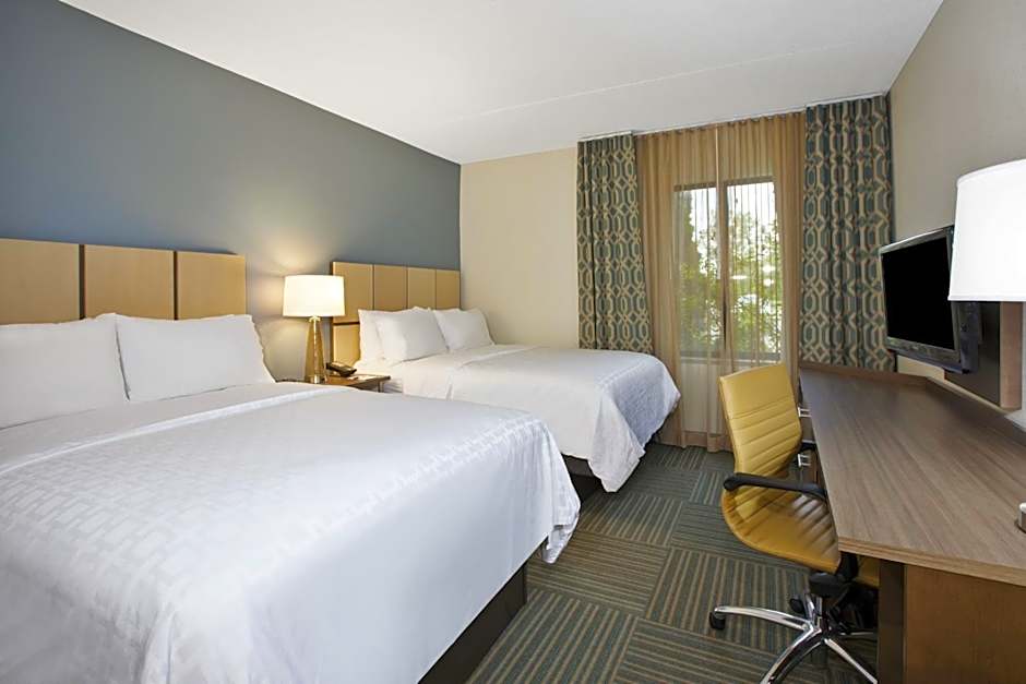 Candlewood Suites Grand Rapids Airport By IHG
