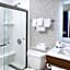 Holiday Inn Express & Suites Los Angeles Downtown West By IHG
