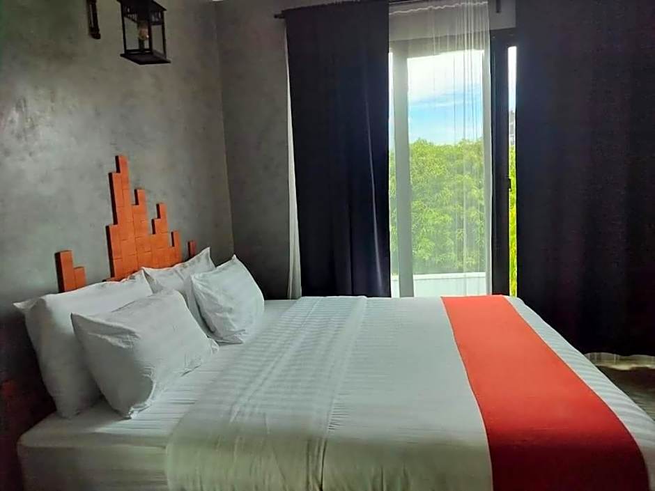 Cicada Hotel Kanchanaburi