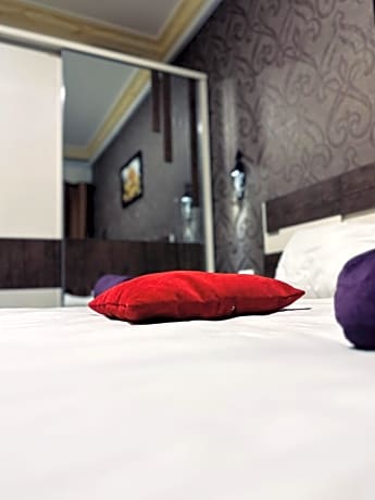 Economy Triple Room