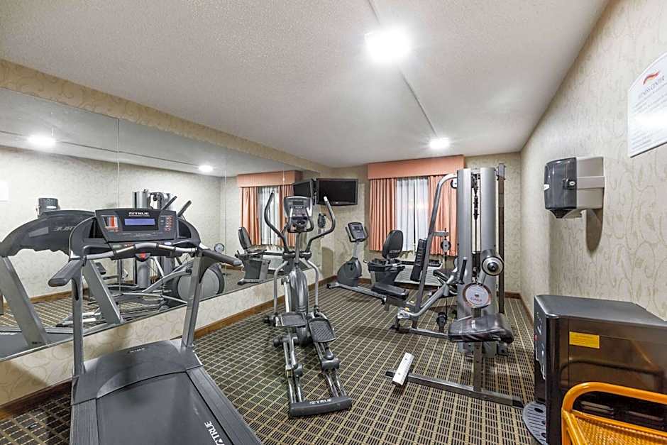 Baymont by Wyndham Louisville South I 65