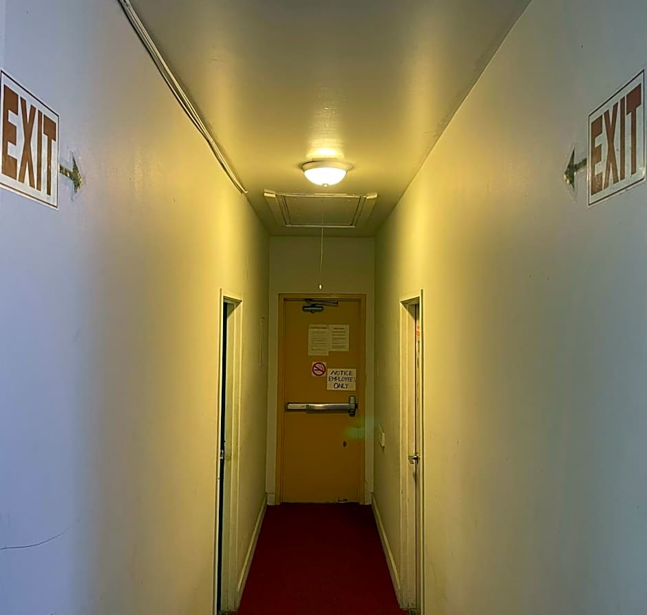 Hollywood Highland Hotel And Hostel – Hollywood, CA