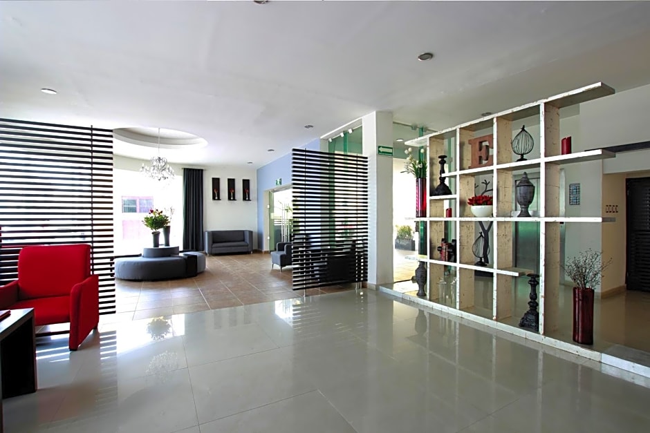Hotel Embajadores