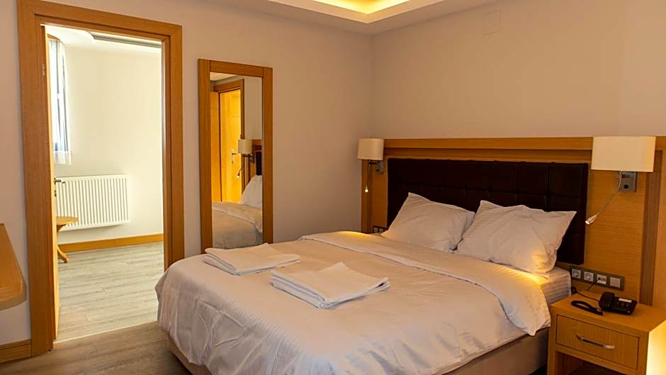 LOTUSPARK HOTEL