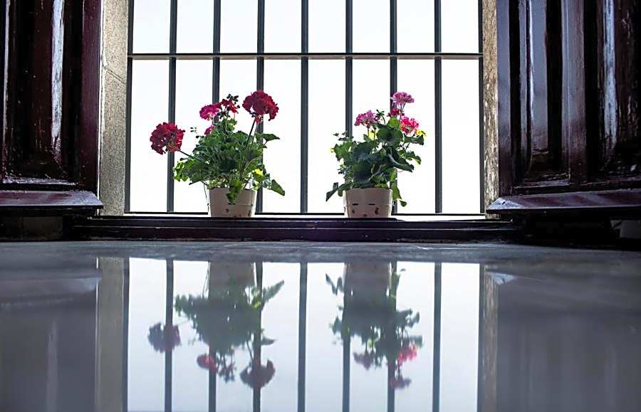 Alcazar De La Reina Hotel