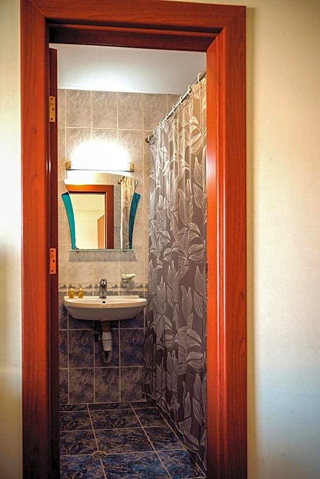 Dionis Hotel