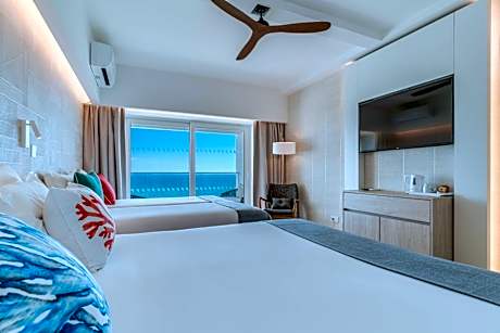 Superior Family Room (2 Adults + 1 Child)