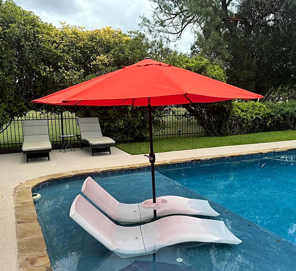 Live Oaks Bed and Breakfast