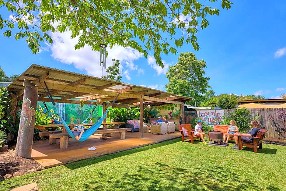 On The Wallaby Eco Lodge