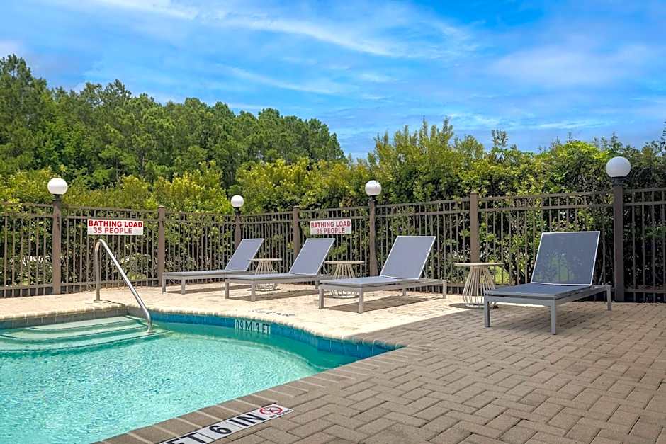 Spark by Hilton Savannah Airport