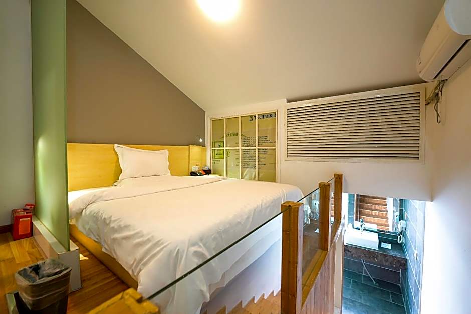 7 Days Inn Nanchang Bayi Square North Dinggong Road Metro Station