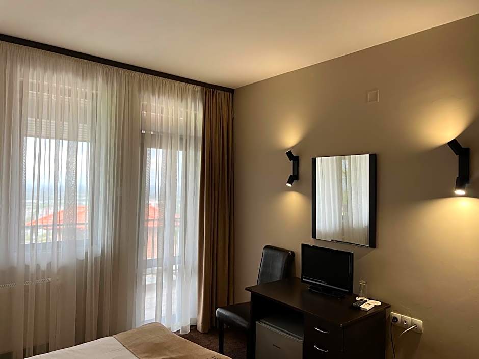 Chiflika Family Hotel