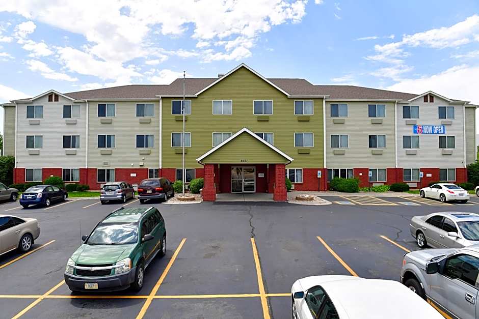 Motel 6 Lincoln, NE