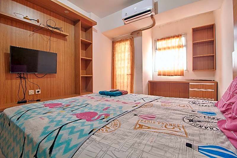 OYO 90241 Gunung Putri Square Apartment