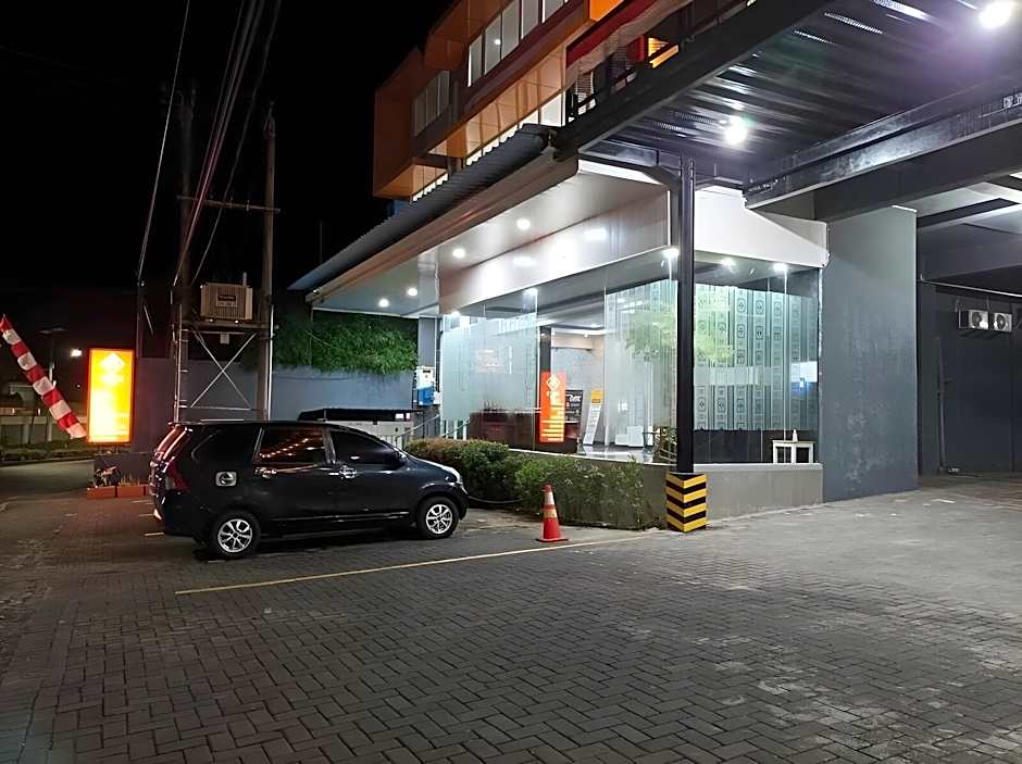 MEL'S INN MANADO