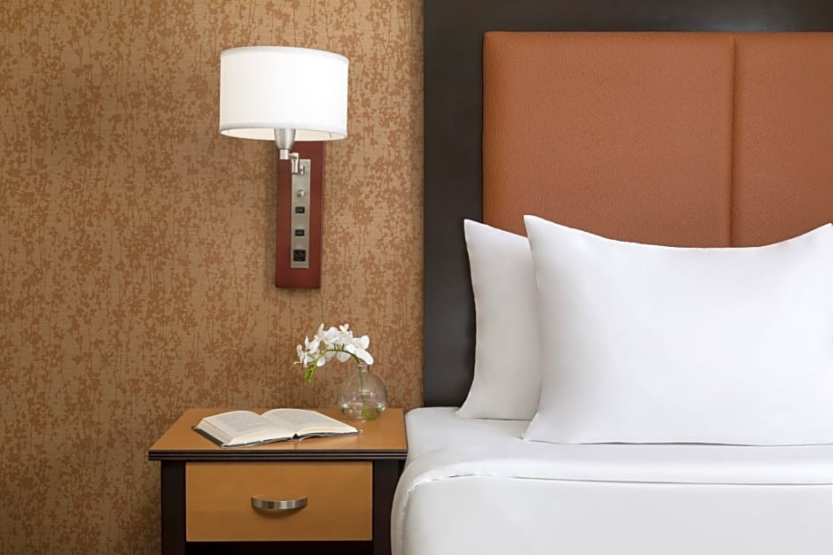 The Hotel @ Fifth Avenue