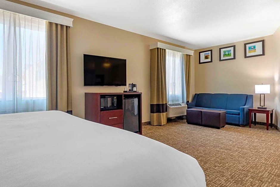 Comfort Suites Plano