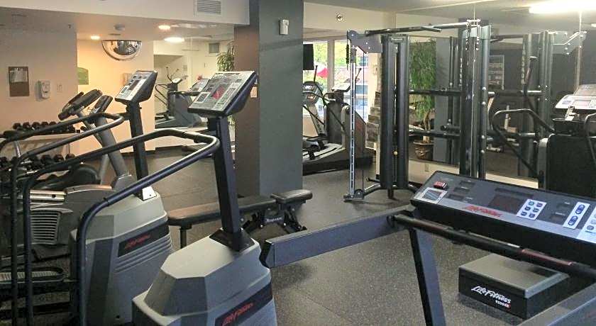 Hotel Faubourg Montreal Centre Ville Downtown