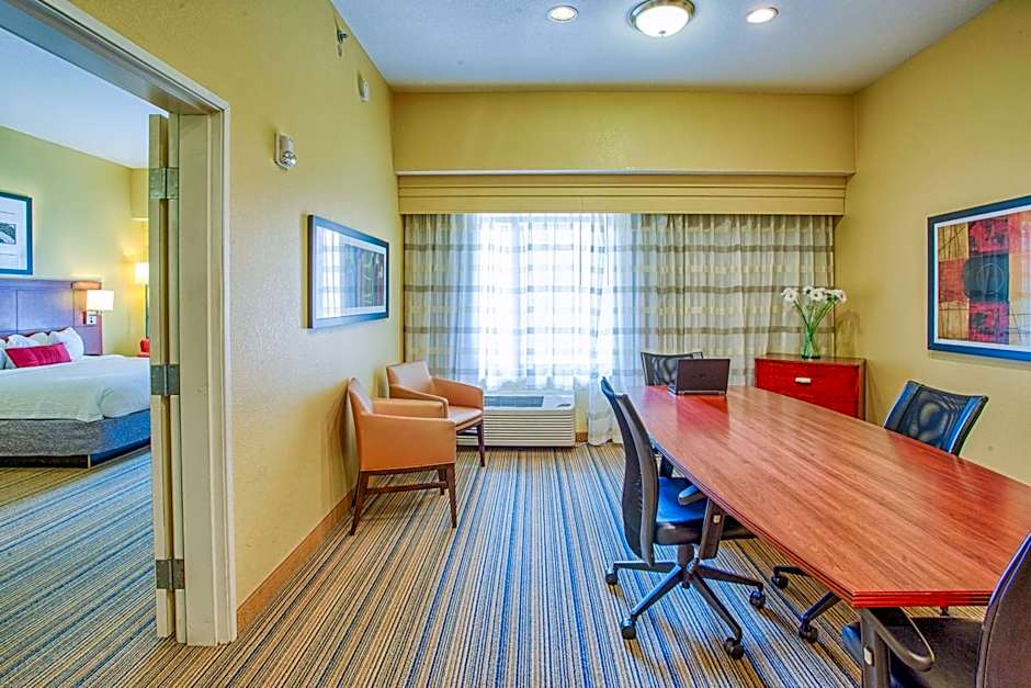 Courtyard by Marriott Fargo Moorhead, MN