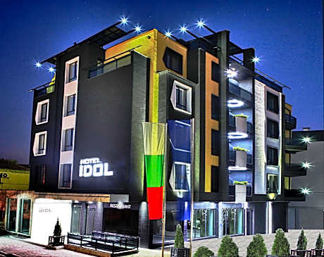 Hotel Idol