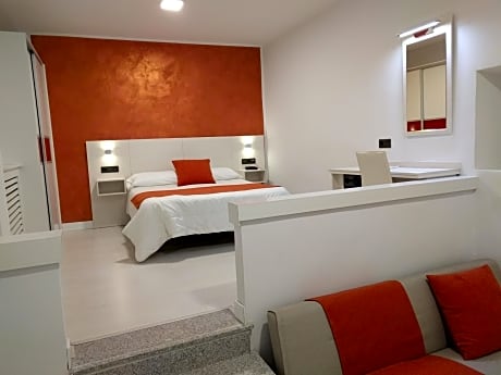 Standard Twin Room with Sofa