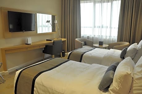Standard Twin Room with 20% off F&B